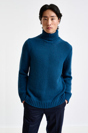 Pilot Blue Chuncky Wool & Cashmere Banbury Rollneck - View 2