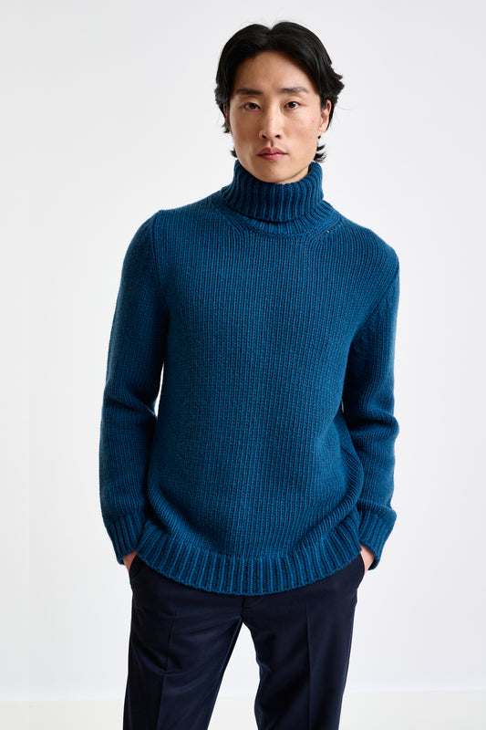 Pilot Blue Chuncky Wool & Cashmere Banbury Rollneck - View 2