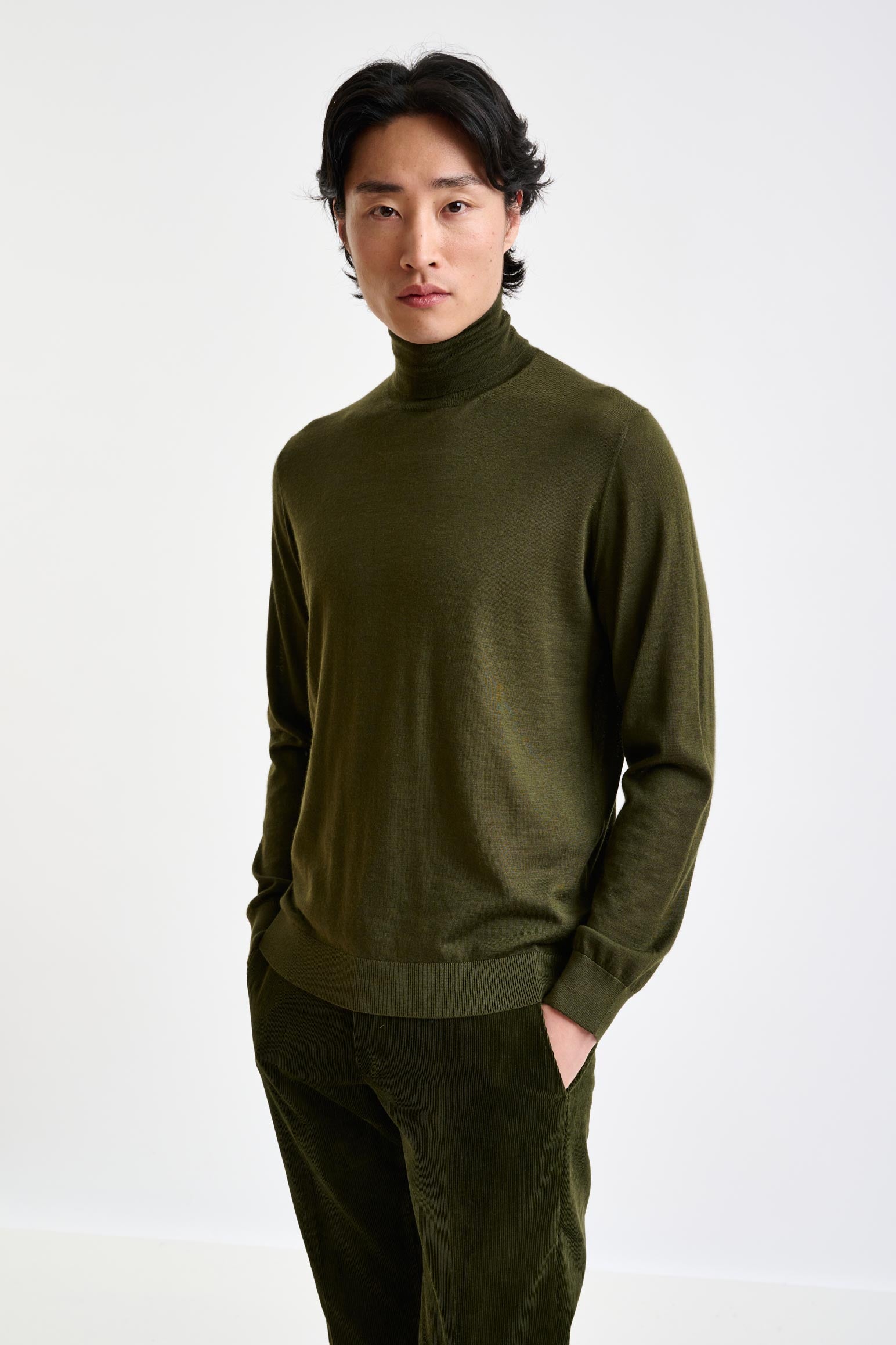 Vintage good SALVATORE FERRAGAMO Olive Green Knit Turtleneck Sweater Wool/Cashmere L