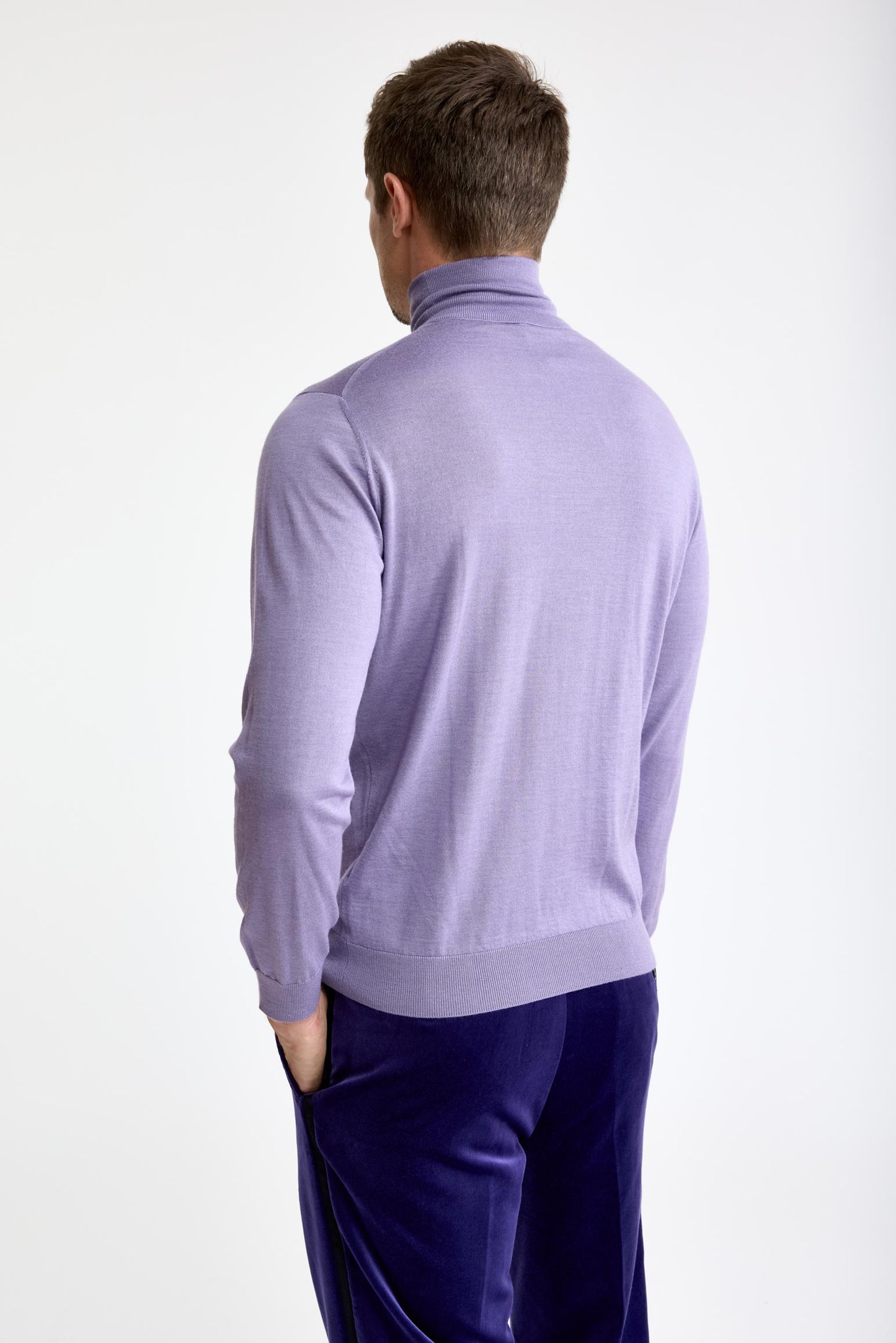 Telford-Strickpullover mit Rundhalsausschnitt aus Kaschmir und Seide in zartem Lavendel
