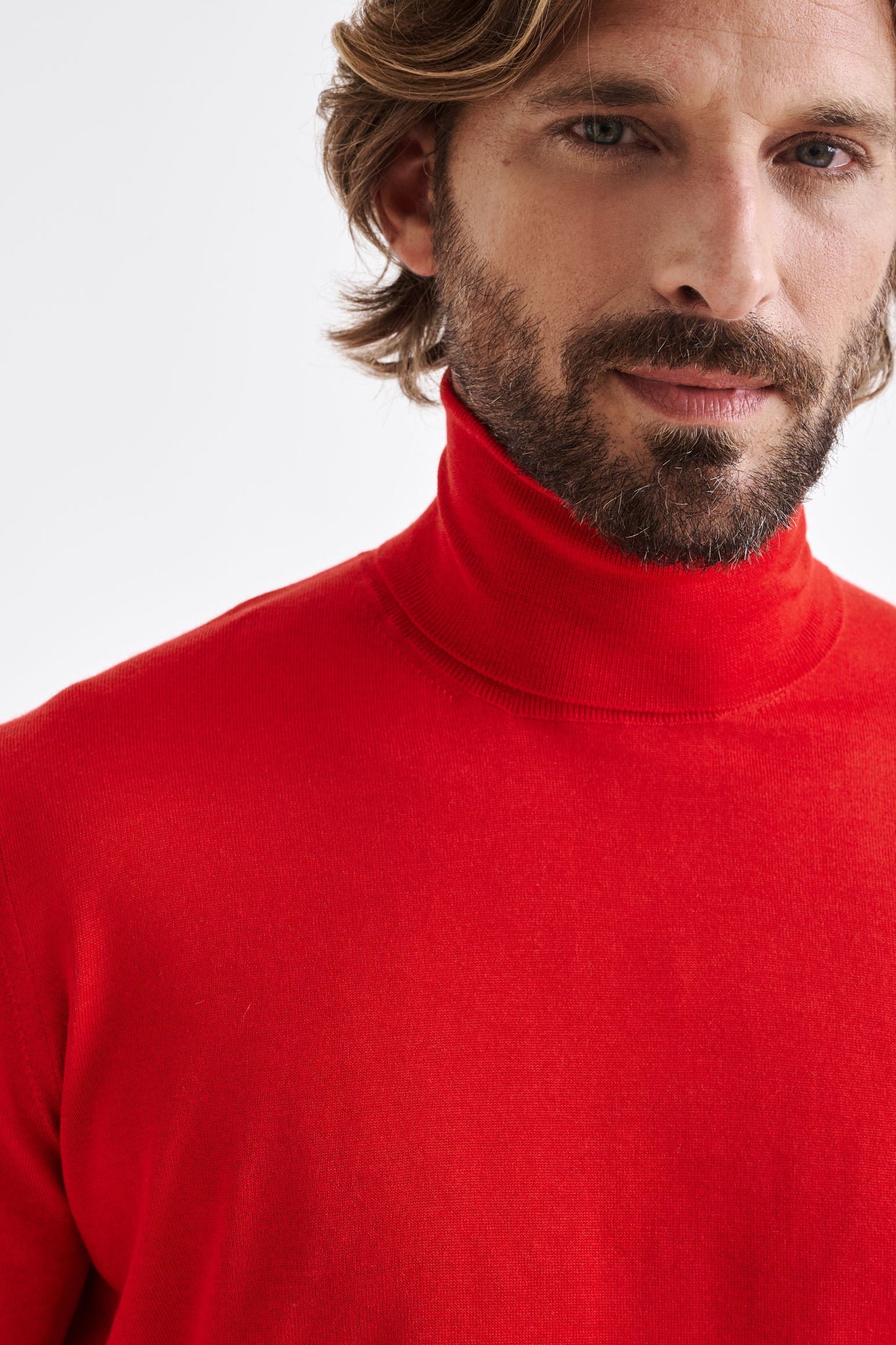 Carmine Cashmere Merino Silk Blend Telford  Turtleneck Sweater - View 2