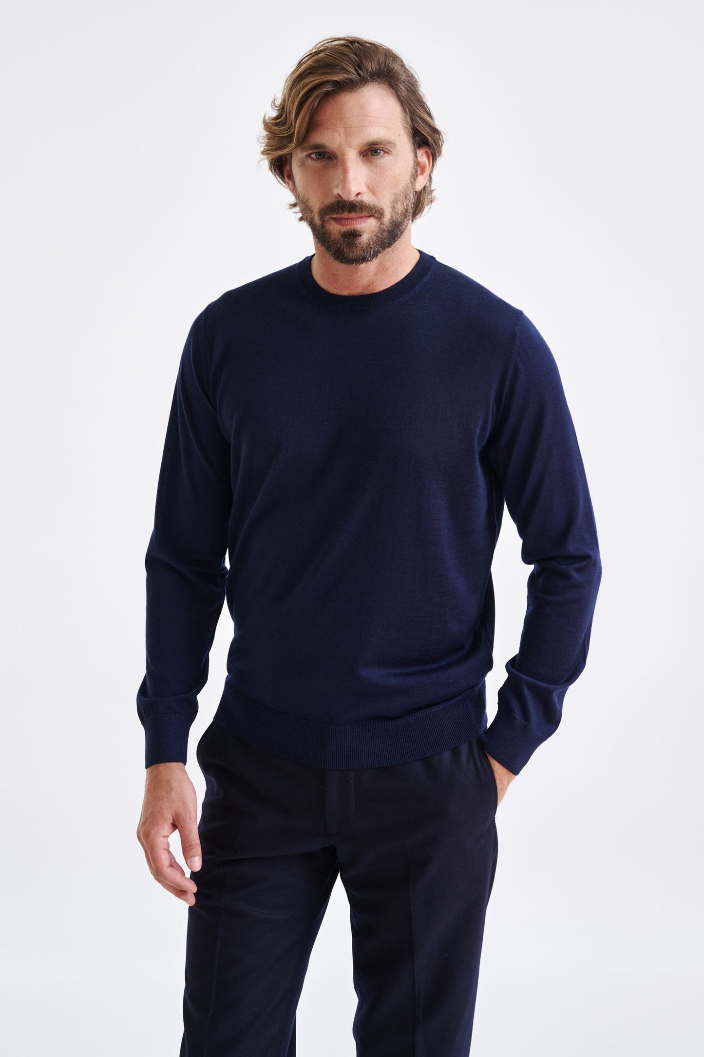 Marineblauer Crewe-Pullover aus Kaschmir-Merino-Seiden-Mischung