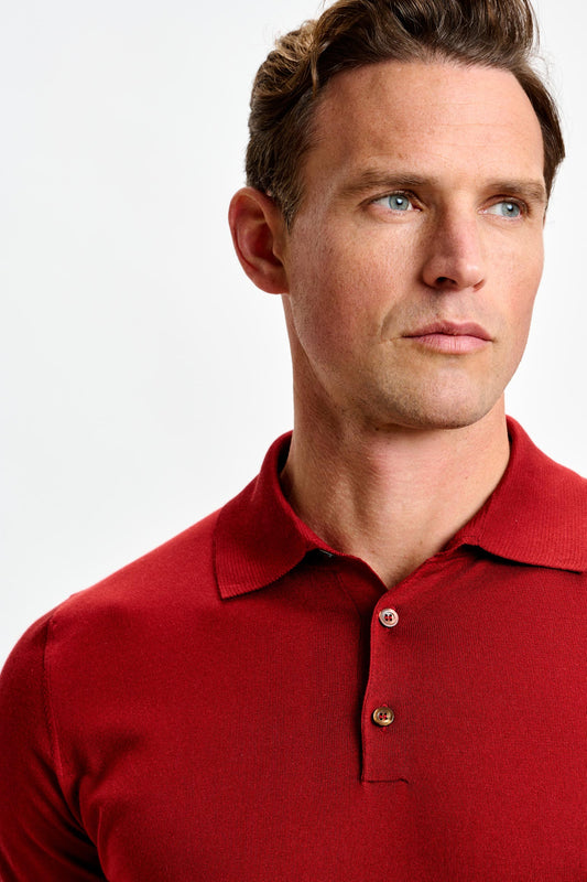 Kendal Silk Knitted Short Sleeve 3 Button Polo Shirt Red - View 2