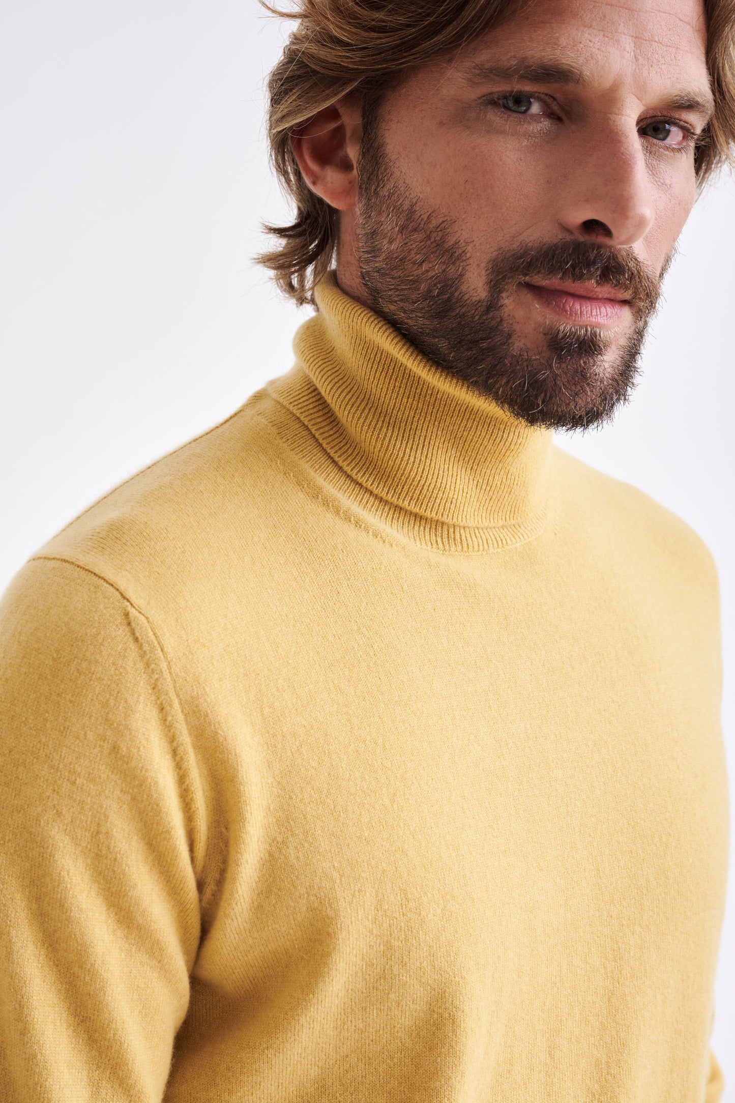 Beewax Wool & Cashmere Drumberg Rollneck Knit - View 2