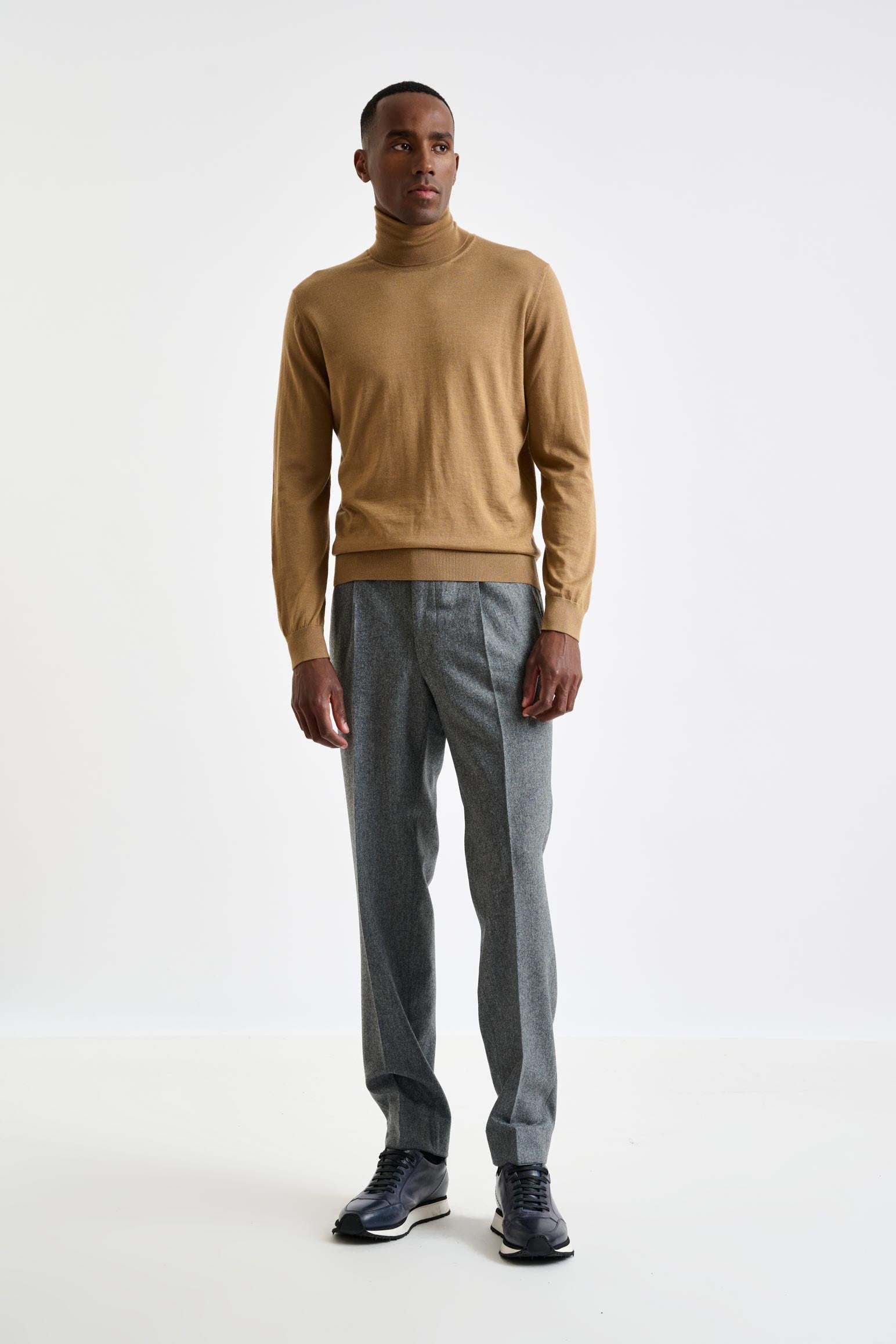 Camel Cashmere Silk Blend Telford Turtleneck Sweater