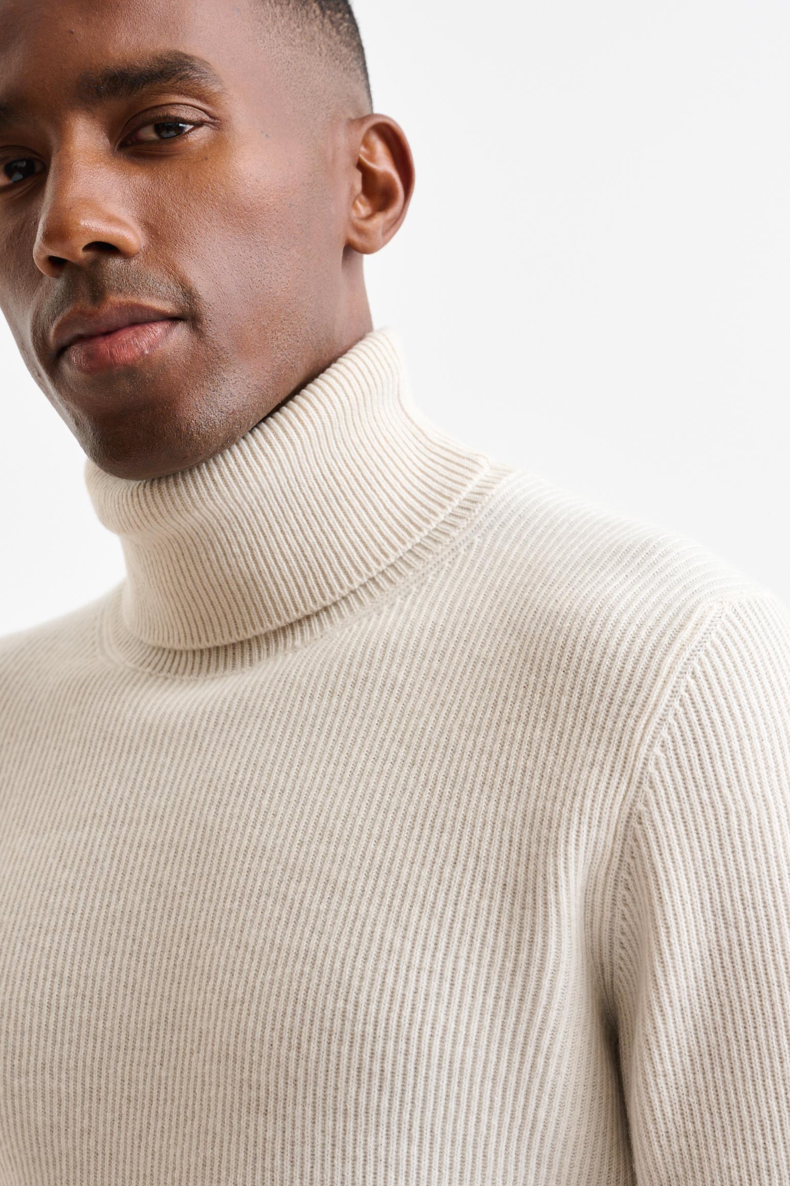 Off-White Cashmere Rochester Rollneck Knitwear - Image 2