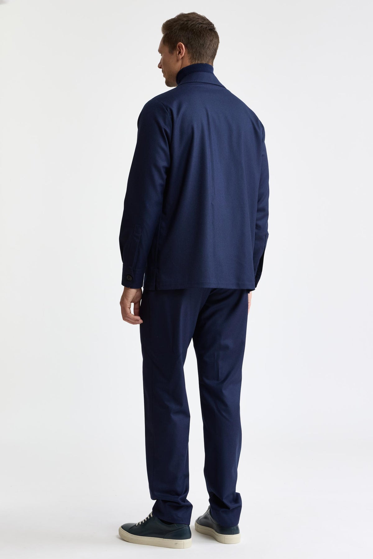 Dunkelblaues Plymouth-Overshirt aus 100 % Wolle (Super 100's), Flanell & Saxony
