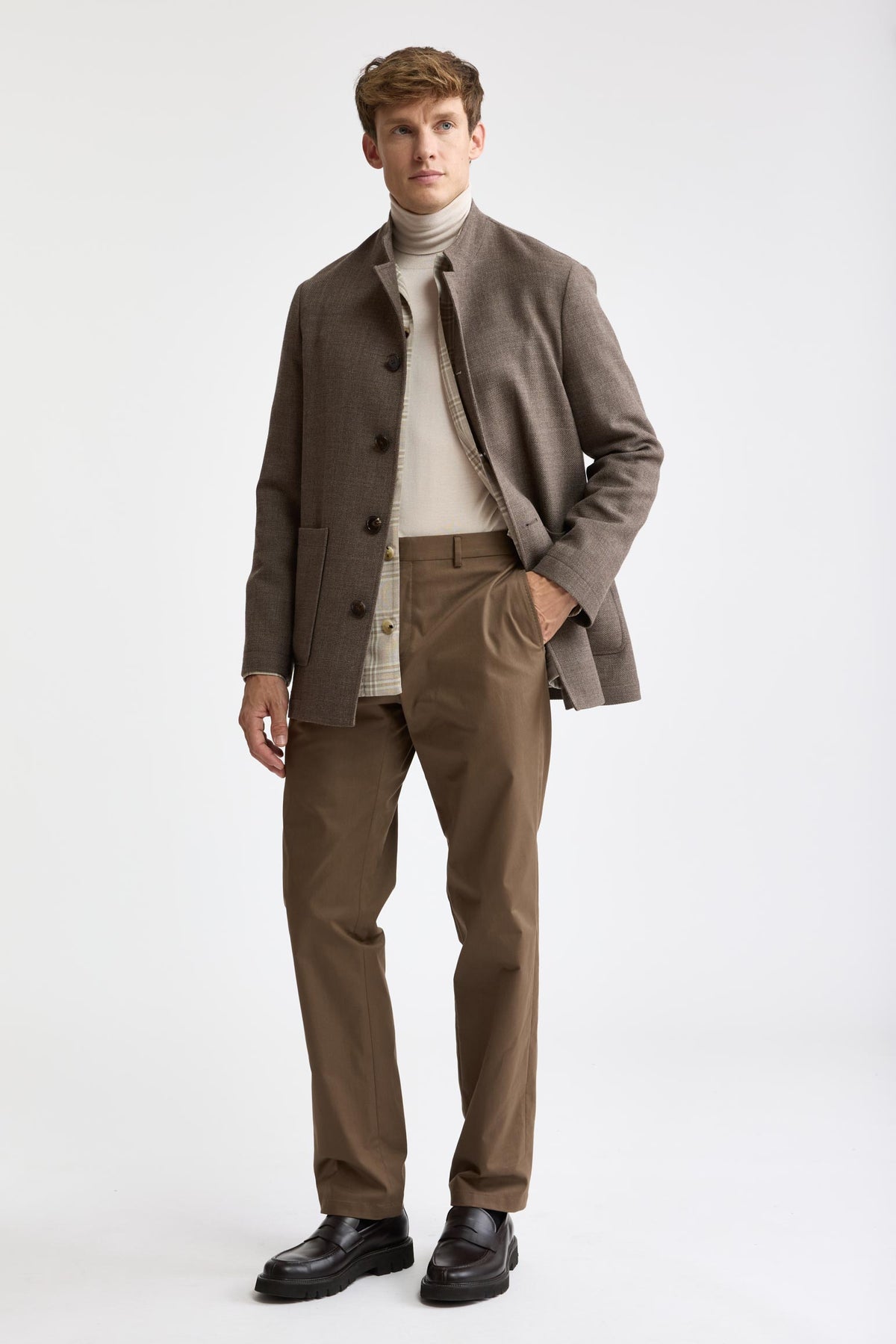 Hellbraune Jacke „Troy“ aus 100 % Wolle, Modell „Mistral“