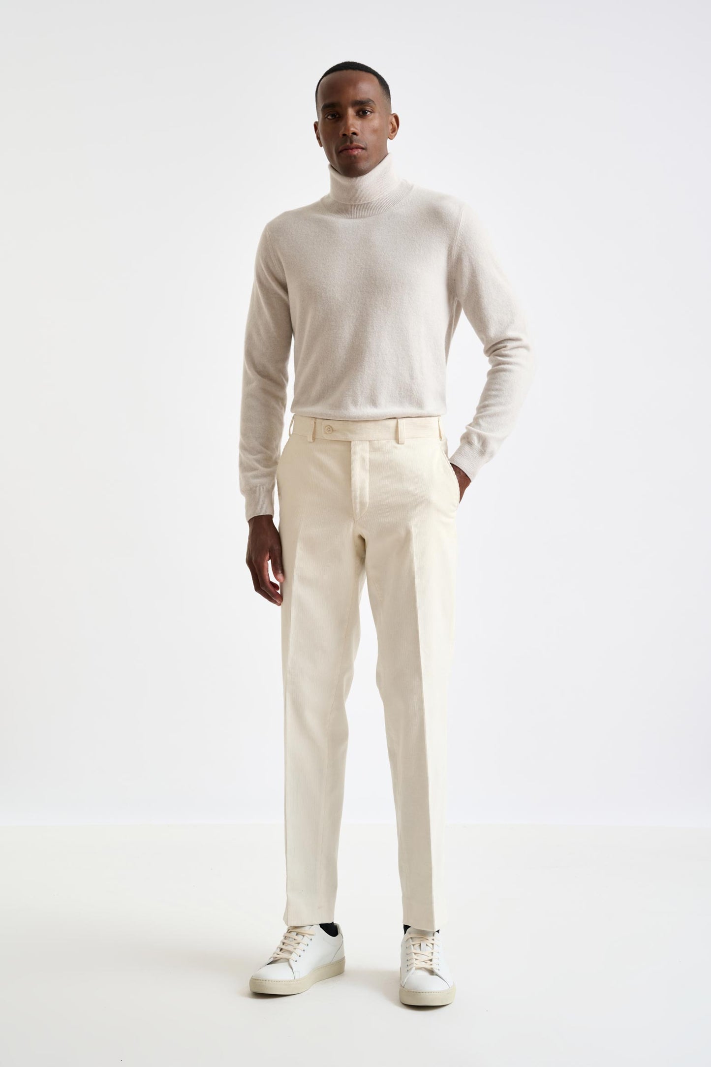 Offwhite Cotton Farley Hose aus Cord