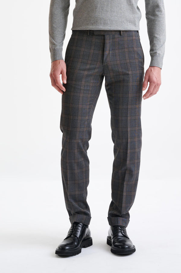 Grijsbruine Geruite Wollen Farley-Broek Lifestyle