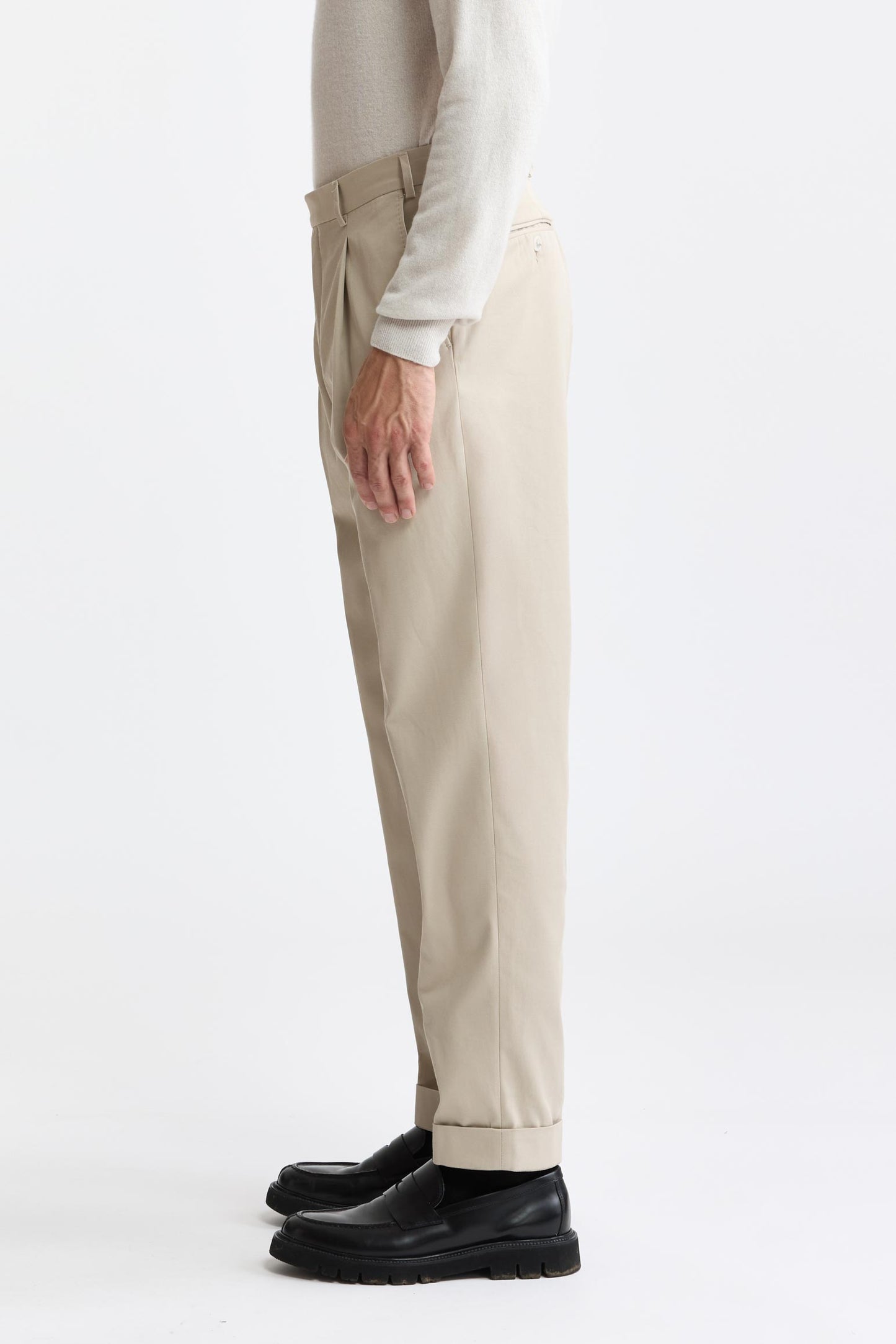 Pantalones «Signature» de algodón y cachemira, color marrón claro, de la gama Cashmere Cotton