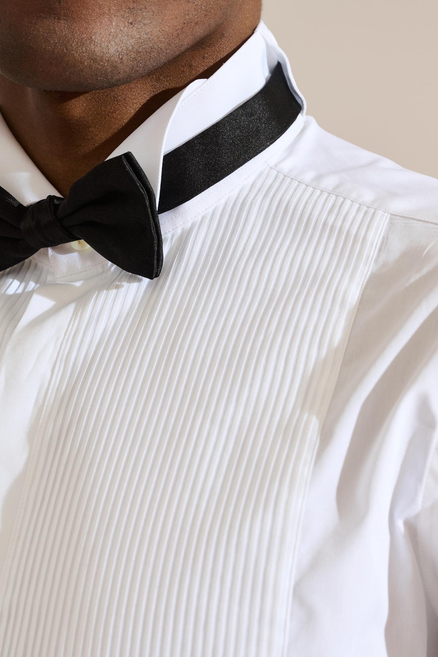 Formales Hemd aus Popeline mit verstecktem Knopf in Weiß