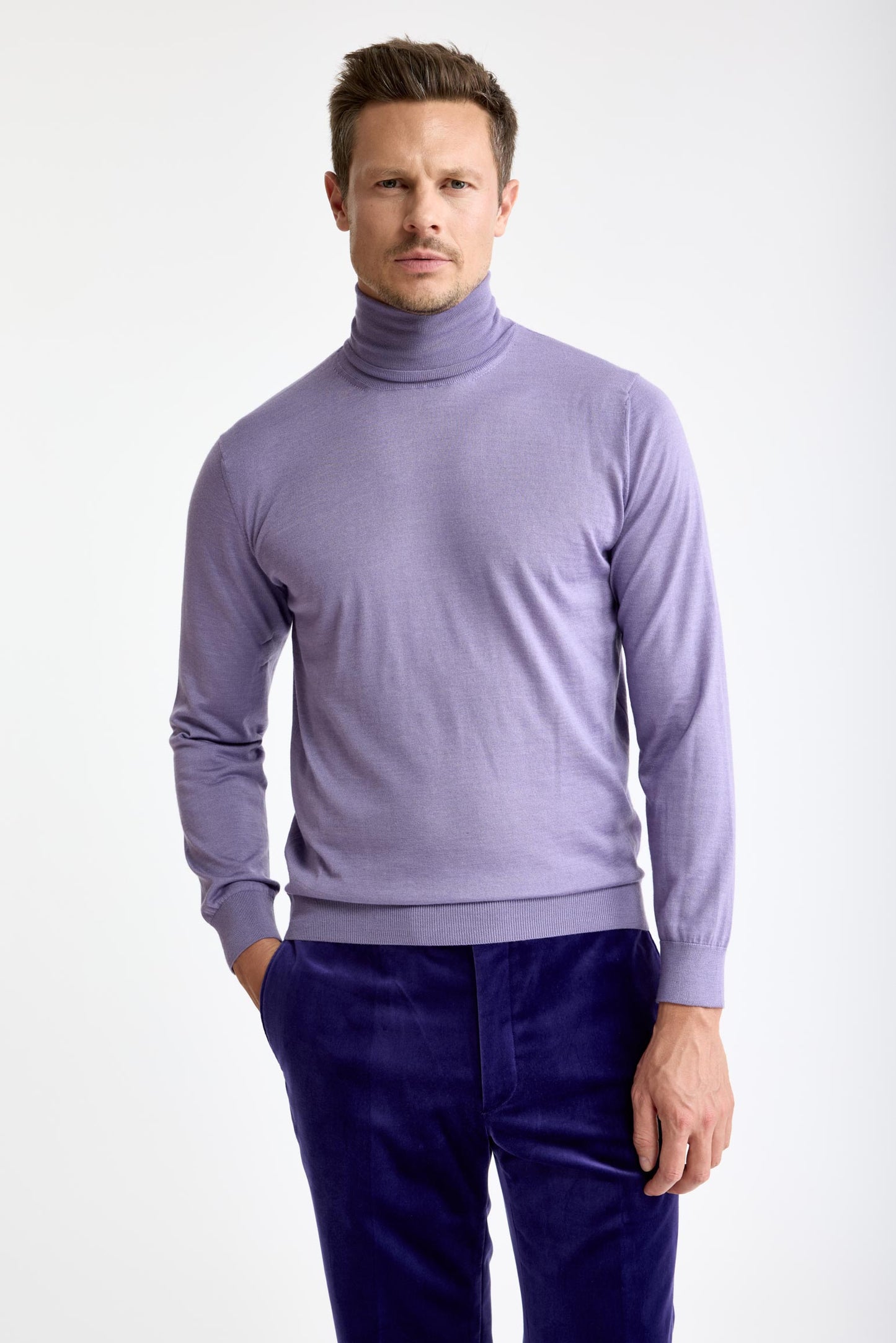 Telford-Strickpullover mit Rundhalsausschnitt aus Kaschmir und Seide in zartem Lavendel