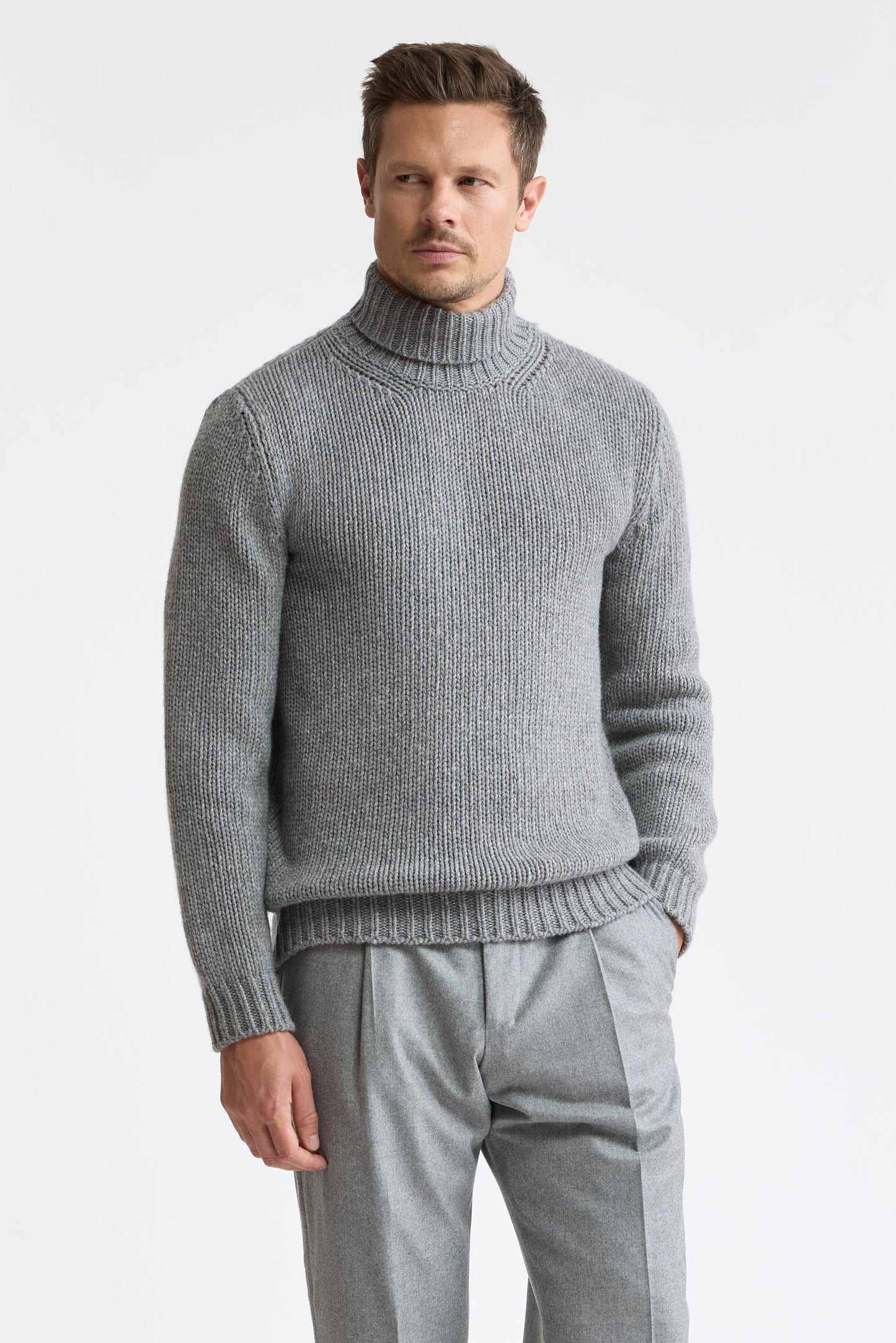 Rauchmelierter Rollkragenpullover aus Wolle und Kaschmir, Modell „Banbury“