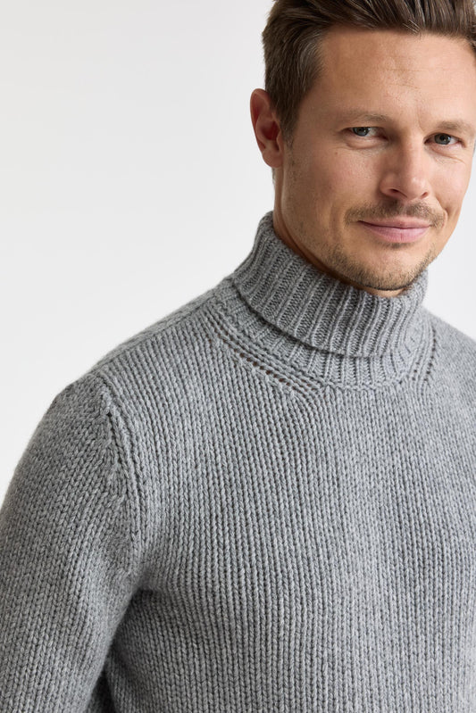 Pull à col roulé Banbury en laine et cachemire mélangé fumé