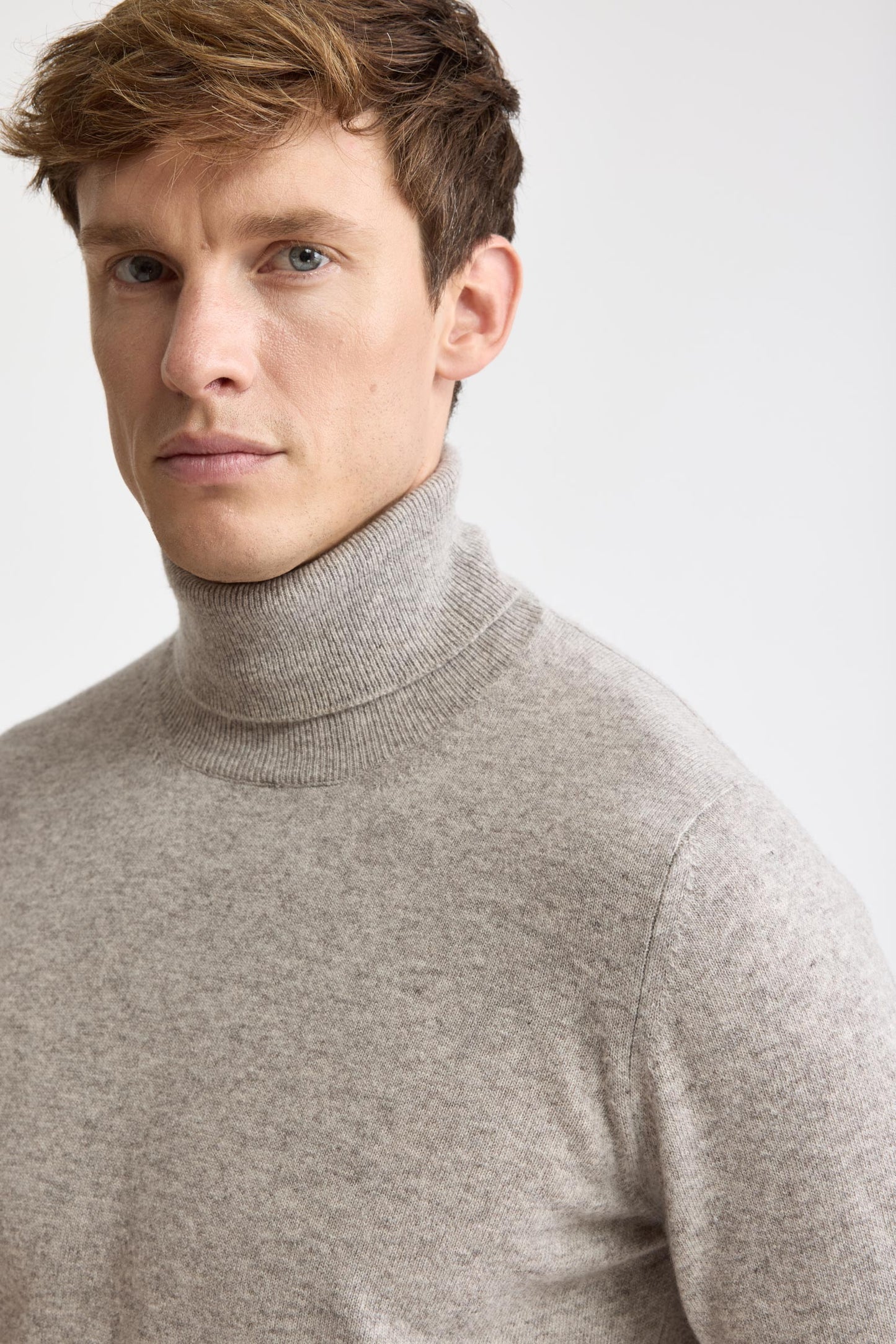 Beige-melierter Rollkragenpullover aus Wolle und Kaschmir „Drumberg“